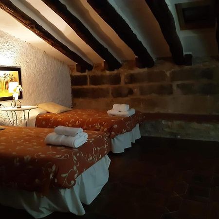 Lo Cremalle Valderrobres Bagian luar foto