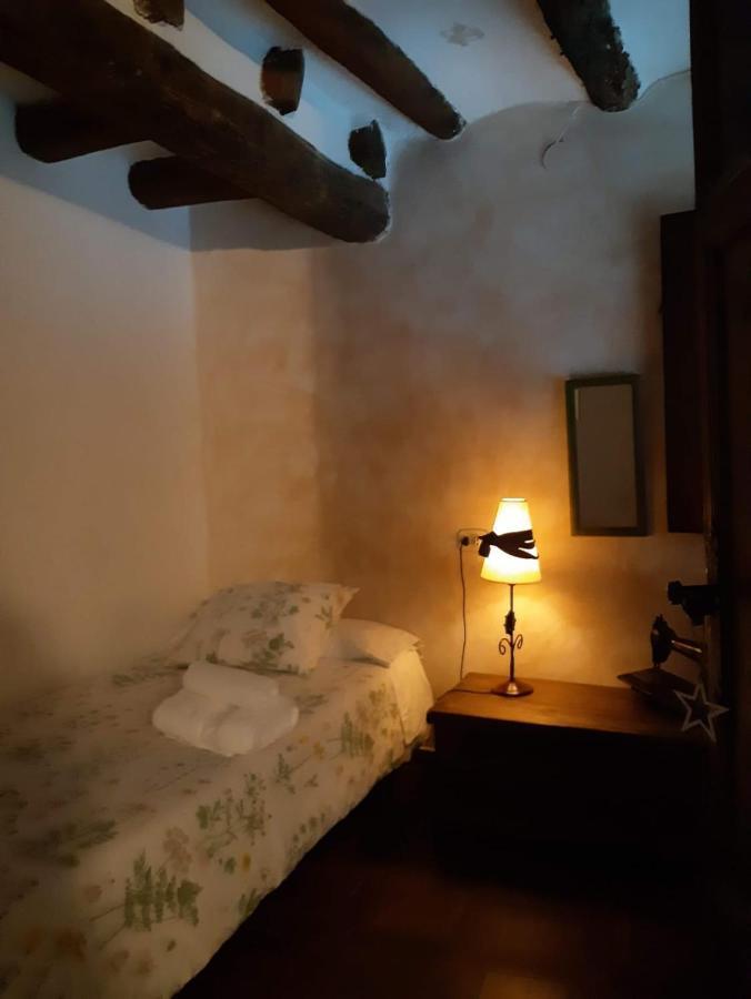Lo Cremalle Valderrobres Bagian luar foto