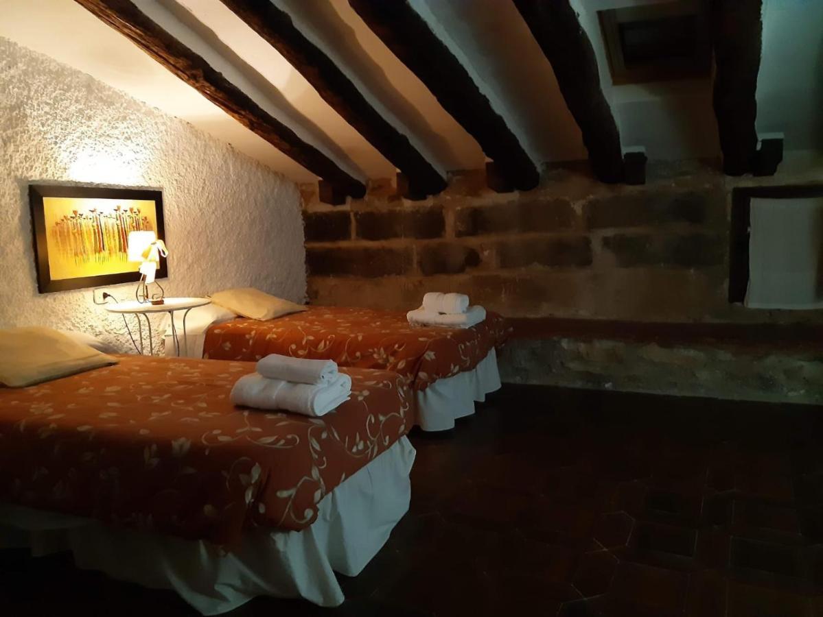 Lo Cremalle Valderrobres Bagian luar foto