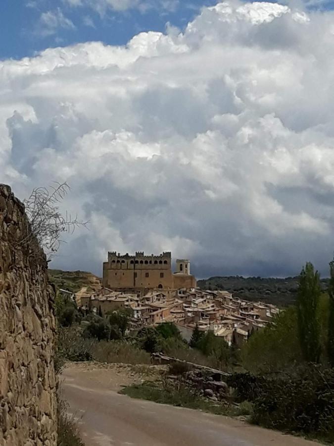 Lo Cremalle Valderrobres Bagian luar foto
