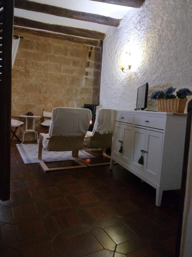 Lo Cremalle Valderrobres Bagian luar foto